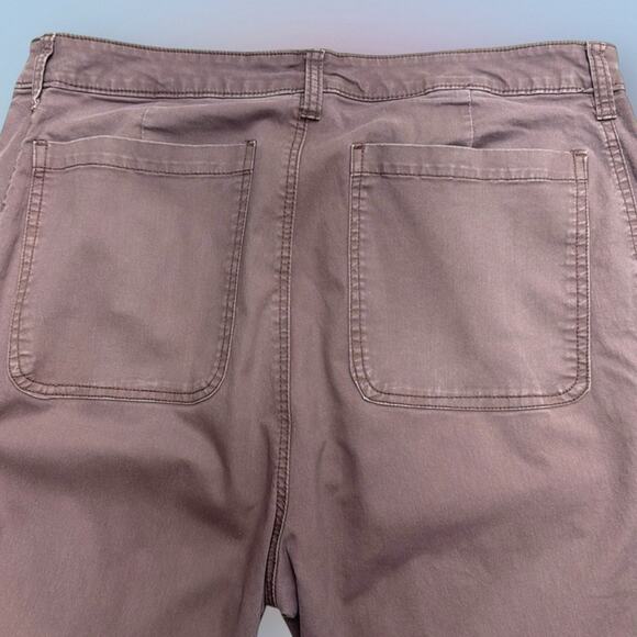 OLD NAVY Women’s 14 Petite Light Moave Teacher Pant - Picture 3 of 3